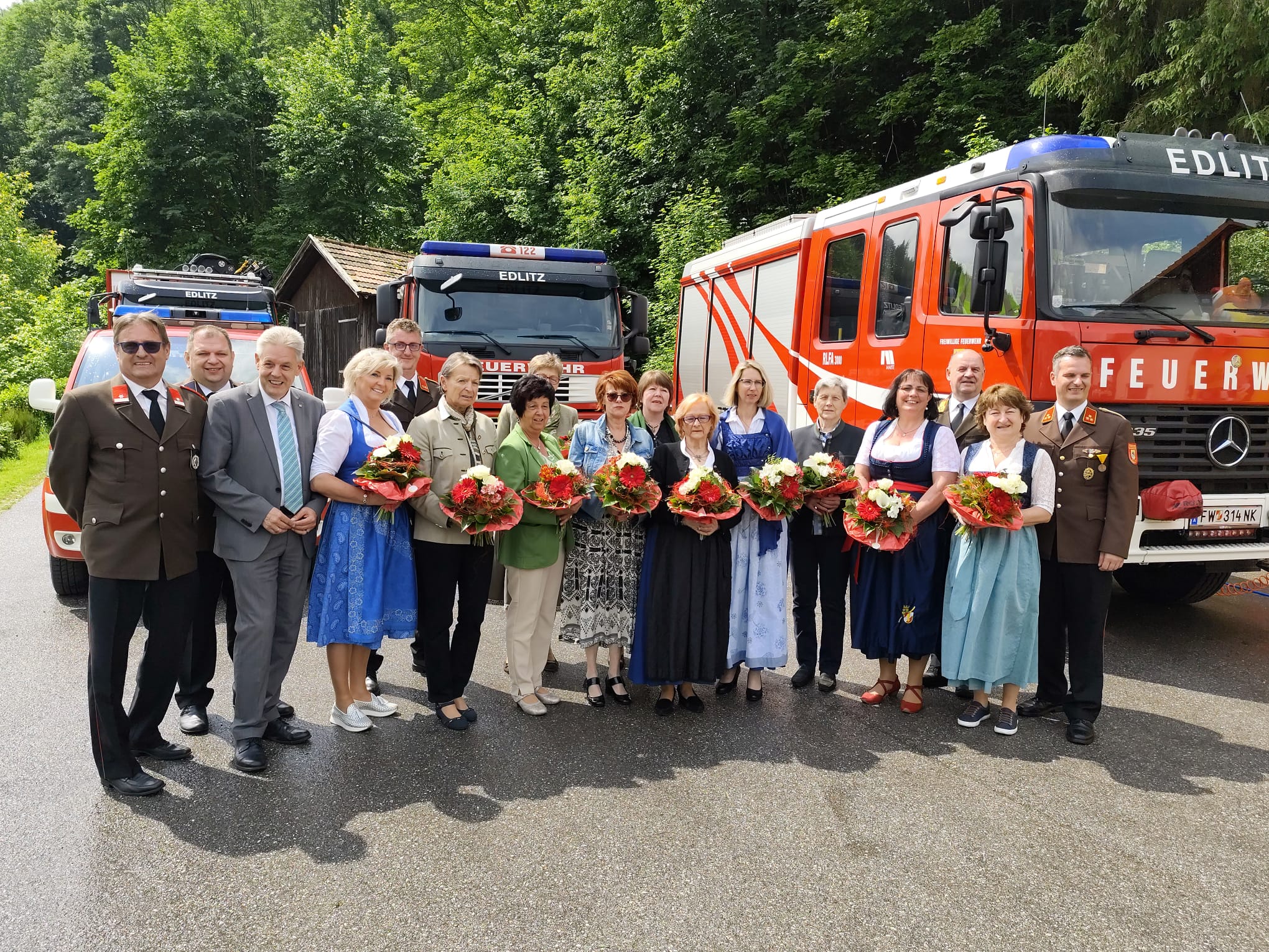 Segnung des Feuerwehrhaus-Zubaus der Freiwilligen Feuerwehr Edlitz