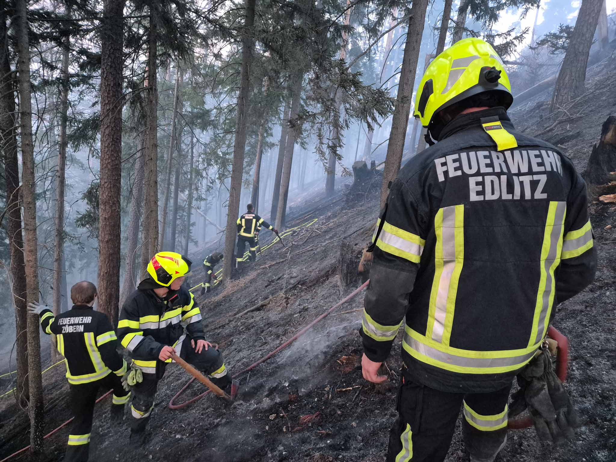 KHD Einsatz bei Waldbrand in Schwarzau im Gebirge